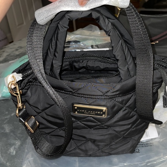 Marc Jacobs nylon black mini tote adjustable strap to a bag NWT Beautiful bag - Picture 11 of 11